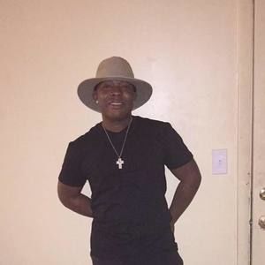 Meet your Posher, Bruce